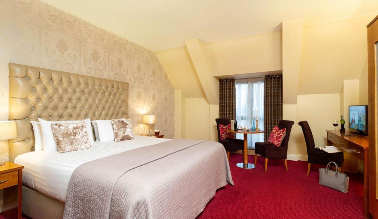 Raheen Woods Hotel Athenry Esterno foto