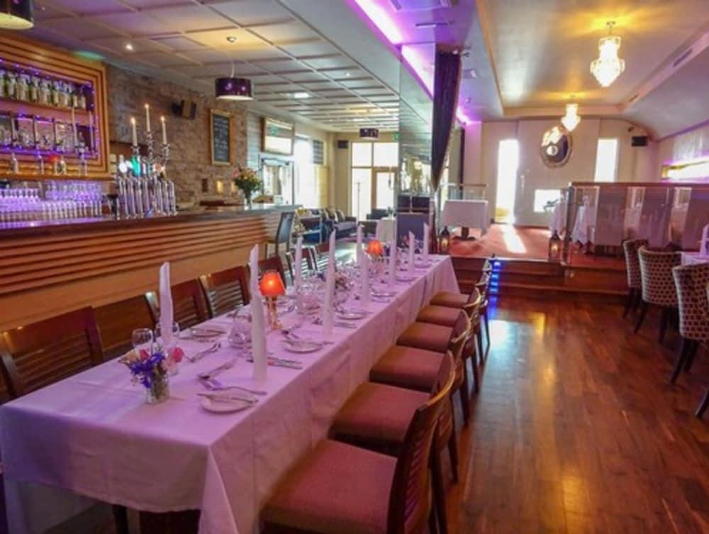 Raheen Woods Hotel Athenry Esterno foto