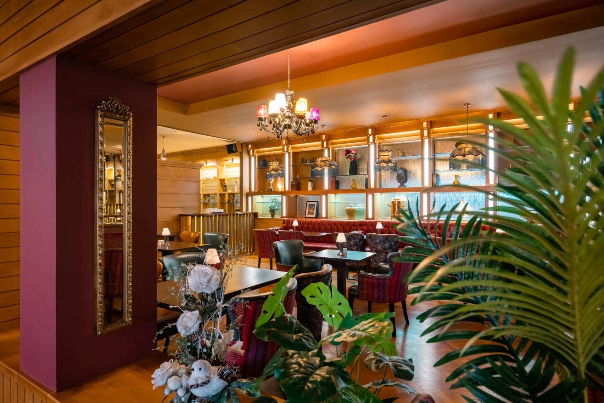 Raheen Woods Hotel Athenry Esterno foto