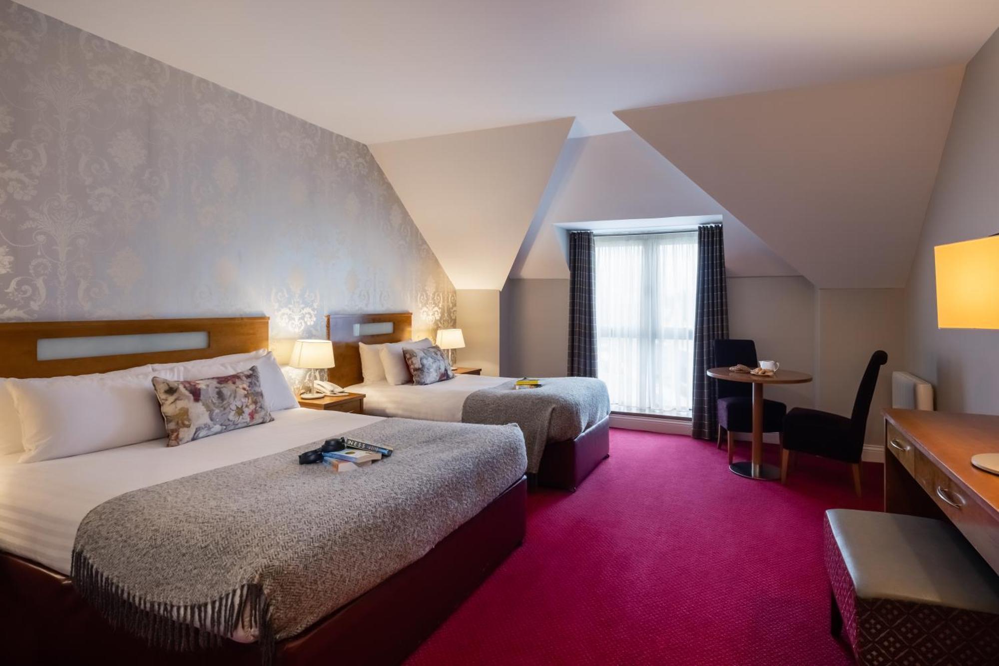 Raheen Woods Hotel Athenry Esterno foto