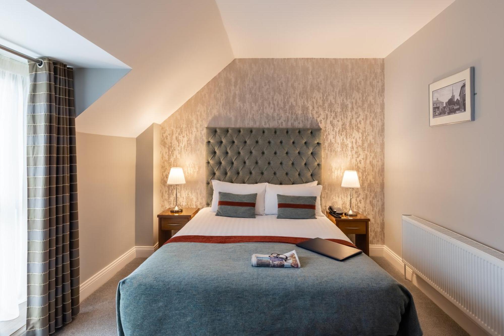 Raheen Woods Hotel Athenry Esterno foto