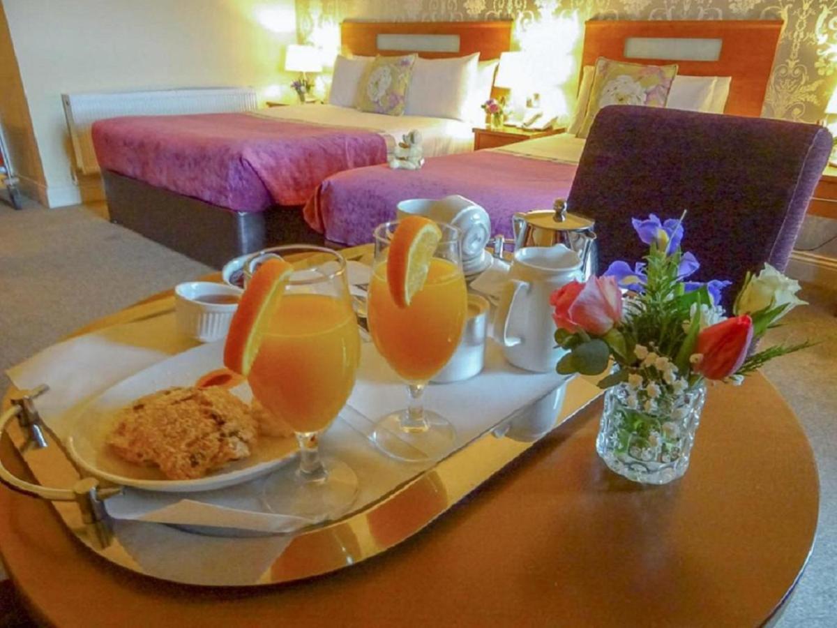 Raheen Woods Hotel Athenry Esterno foto